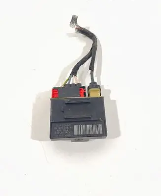 Peugeot 5008 Glow plug pre-heat relay 9662570880