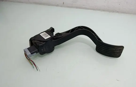 Peugeot 5008 Accelerator throttle pedal 9671416880