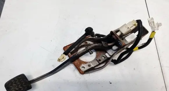 Toyota Avensis T250 Brake pedal 16093A02