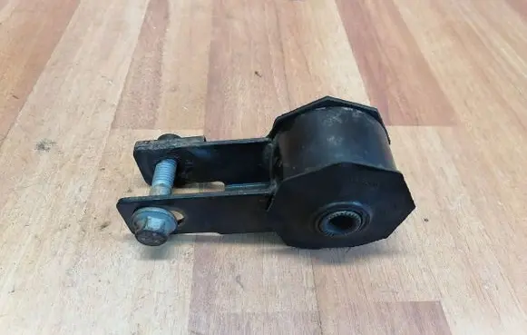 Land Rover Freelander Engine mount bracket KKH102620 1H5Z3L519BA
