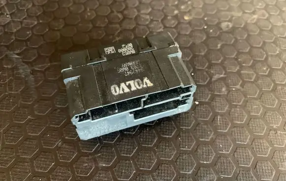 Volvo XC90 Seat heating relay 1J830W05 0W053 200000