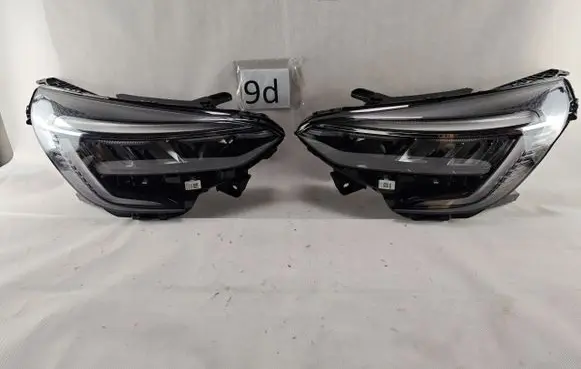 Renault Clio V Headlights/headlamps set 