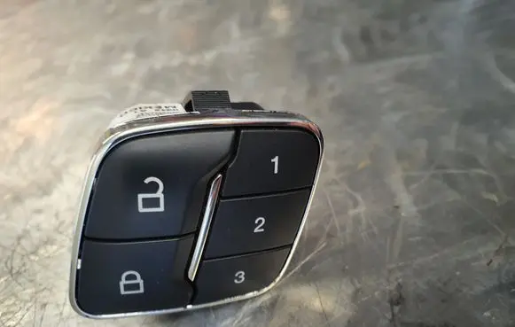 Ford Explorer Central locking switch button BB5T14776ABW