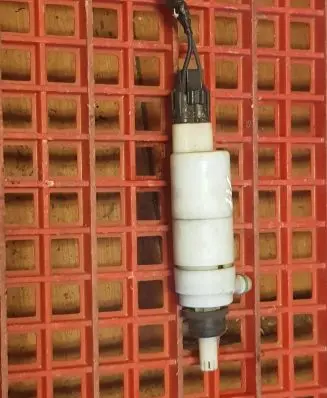 Chrysler Voyager Headlight washer pump 81W007540