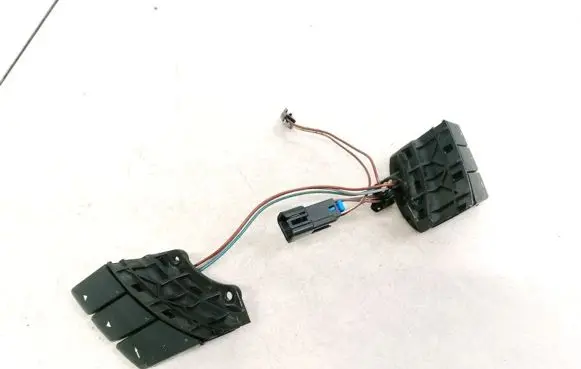 Opel Meriva A Steering wheel buttons/switches 