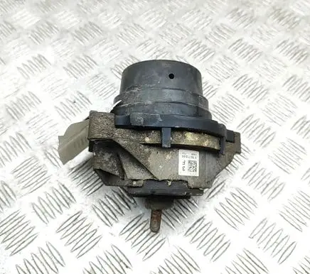 BMW 3 F30 F35 F31 Engine mount bracket 6785713