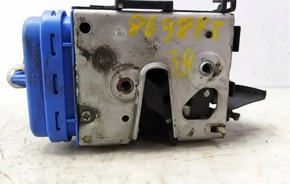 Audi A3 S3 8L Rear door lock 8D0839016A