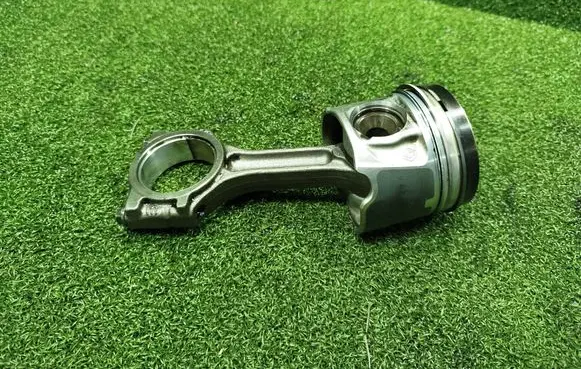 Renault Trafic III (X82) Piston 080340