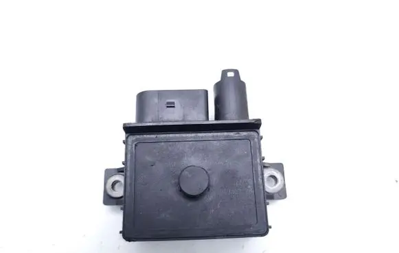 BMW 1 E81 E87 Glow plug pre-heat relay 7798000 0522120102 779800003