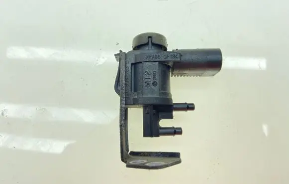Audi A6 S6 C6 4F Turbo solenoid valve 1J0906283C 1J0906283