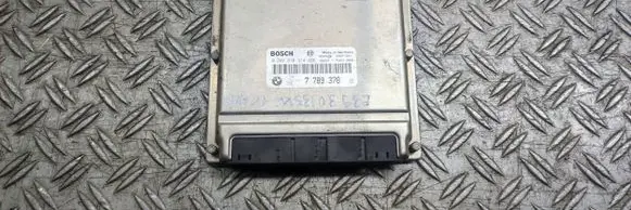 BMW 5 E39 Engine control unit/module 7789376
