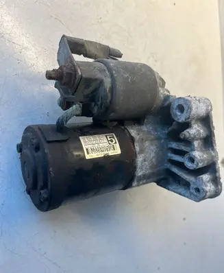 Peugeot 207 Starter motor M000T22471 9663528880