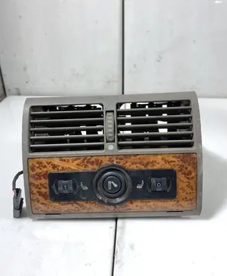 Audi A8 S8 D2 4D Rear air vent grill 4D0819203G