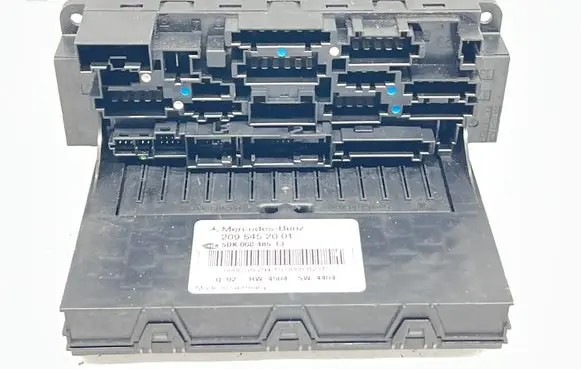 Mercedes-Benz CLK A209 C209 Fuse module 2095452001 5DK00848513