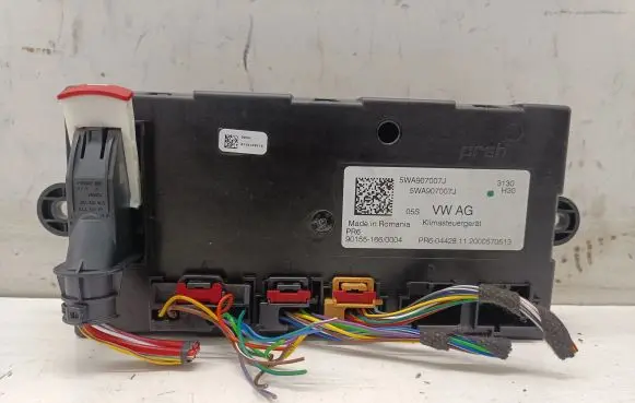 Audi A3 8Y Air conditioning/heating control unit 5WA907007J
