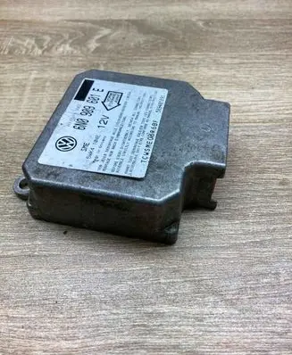 Volkswagen Golf III Airbag control unit/module 6N0909601E 5WK4104E