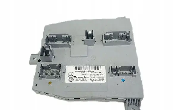 Mercedes-Benz C W205 Comfort/convenience module A2059006330