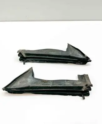 Front door rubber seal