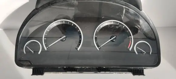 BMW 5 F10 F11 Speedometer (instrument cluster) 9342809 17388410 0001047493