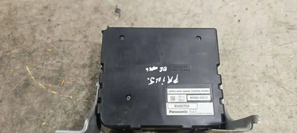 Toyota Prius (XW20) Brake system control unit/module 8968033010 70631141 7038A037