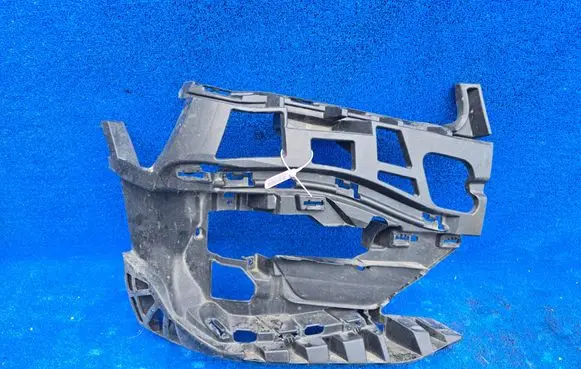 BMW 2 F45 Front bumper mounting bracket 7460144