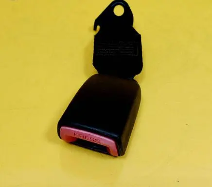 Toyota Yaris Rear seatbelt buckle E034501