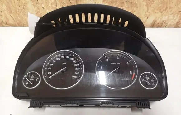 BMW 5 F10 F11 Speedometer (instrument cluster) 924934901 211995806 28511511