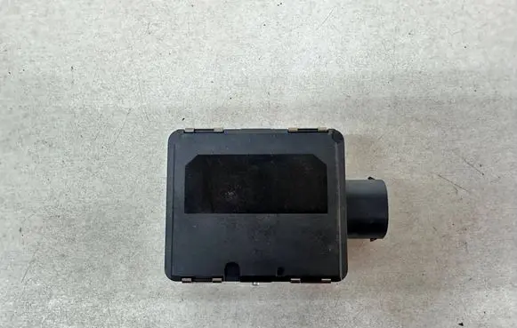 Mercedes-Benz C W205 Distronic sensor radar A0009058913 0203303790