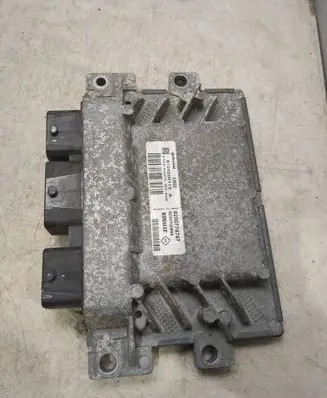 Renault Twingo II Engine control unit/module 8200774747 S120200113 8200700695