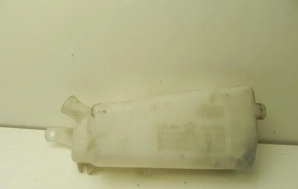 Renault Clio III Windshield washer fluid reservoir/tank 8200212701 VD8986