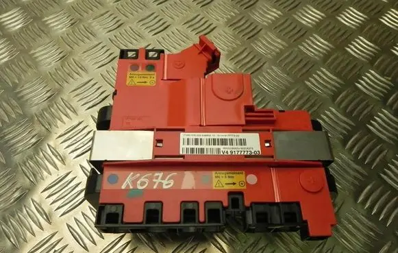 BMW 7 F01 F02 F03 F04 Fuse box set 9177773 K676