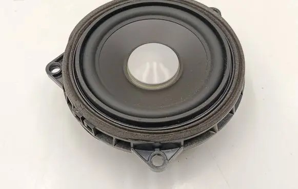 BMW 3 F30 F35 F31 Rear door speaker 9364956 61928910 8927023701A