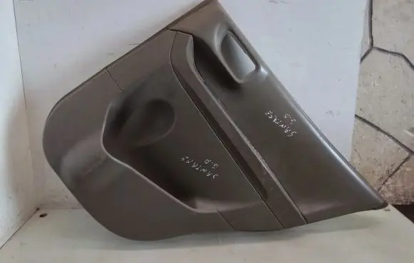 Hyundai Santa Fe Rear door card panel trim