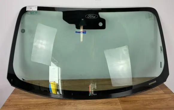 Ford Mustang VII Front windscreen/windshield window PR3B-C03100-BFpin