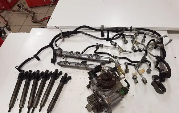 Jaguar XF X250 Fuel injection system set 01100624 0445216028 0445216030