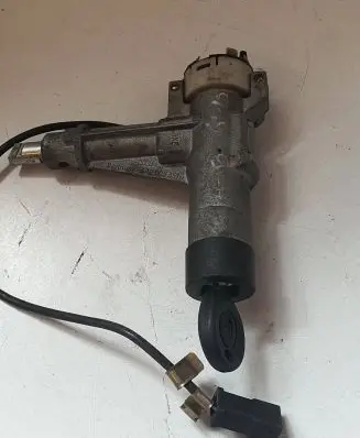 Audi A6 S6 C4 4A Ignition lock 4A0905851