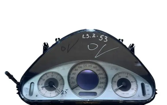 Mercedes-Benz E W211 Speedometer (instrument cluster) A2115403547