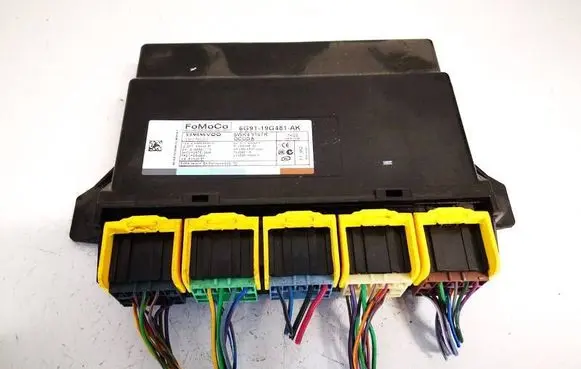 Volvo XC70 Comfort/convenience module 6g9119g481ak