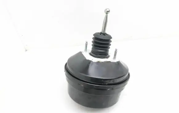 Audi Q2 - Brake booster