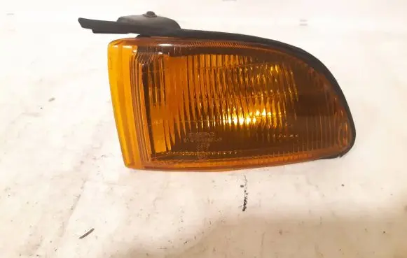 Mitsubishi Galant Front indicator light 0454365