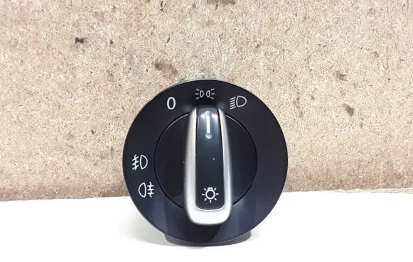 Volkswagen Golf VI Light switch 3C8941431C