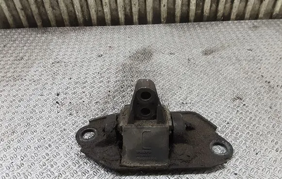 Volvo XC90 Engine mount bracket 9492872