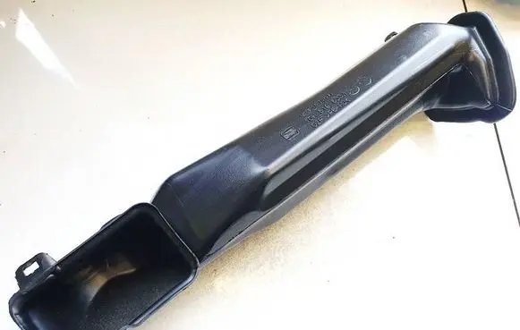 Cupra Born Air intake hose/pipe 10h819633a