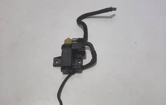 Nissan X-Trail T32 Turbo solenoid valve 8200790180
