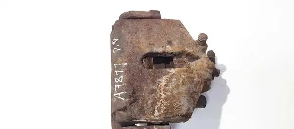 Volkswagen PASSAT B6 Front brake caliper