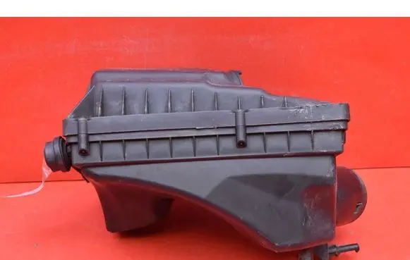 Opel Zafira B Air filter box 460023377