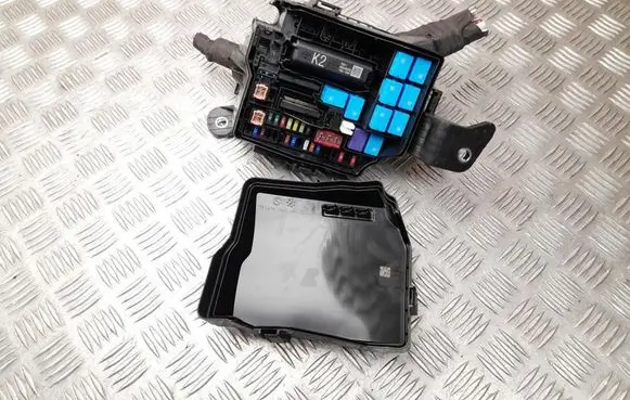 Toyota Aygo X Fuse box set 821150H160