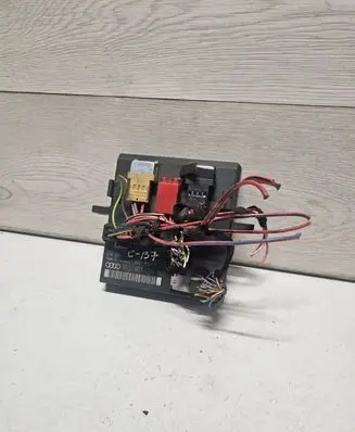 Audi A6 S6 C6 4F Comfort/convenience module 8E0907279N
