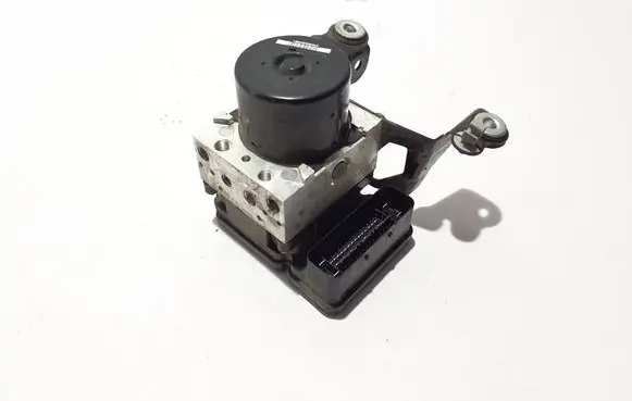 Volvo V70 ABS Pump 31423347