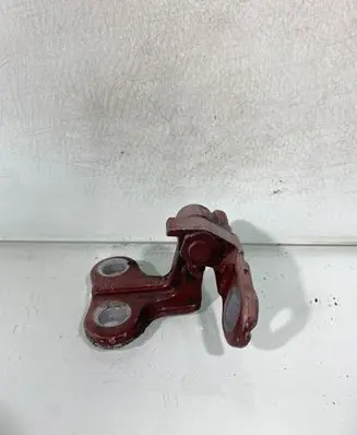 Volvo V50 Front door upper hinge